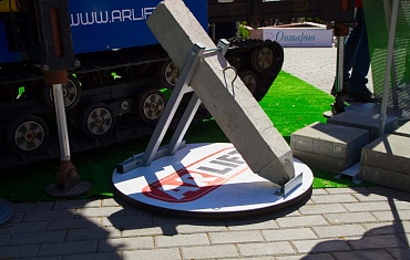 Выставка в Екатеринбурге "Дерево+Дом. Коттедж. Дача"