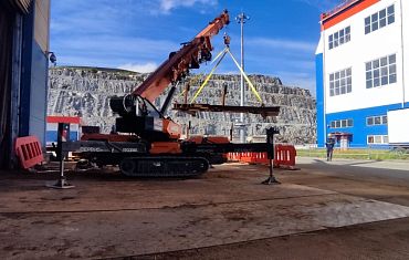 Монтаж металлоконструкций с помощью мини-крана Арлифт